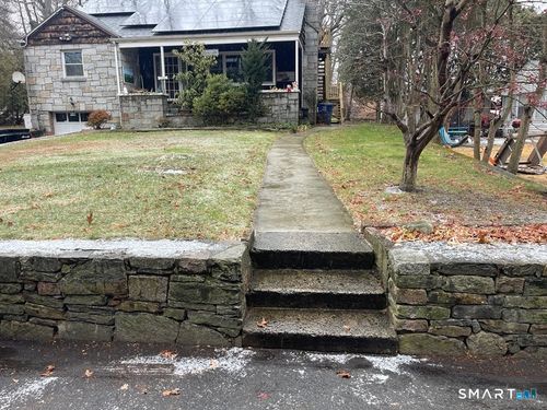 598 Frenchtown Rd, Bridgeport, CT, 06606-1910 | Card Image