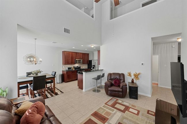 Tile floors and high ceilings | Image 5