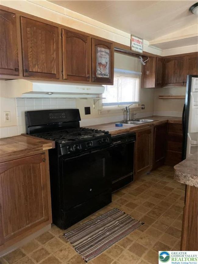 169 Scenic Dr, House other with 3 bedrooms, 2 bathrooms and null parking in Kunkletown PA | Image 18
