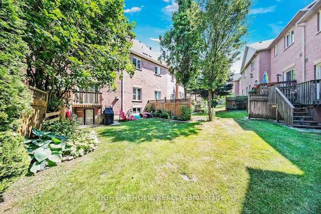 23 Michael Way, Condo with 3 bedrooms, 5 bathrooms and 1 parking in Markham ON | Image 35