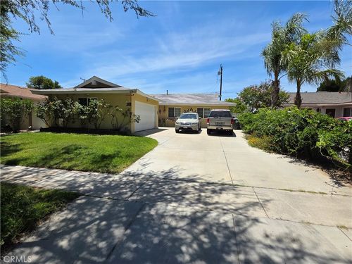 27403 Arriola Ave, Saugus, CA, 91350-2113 | Card Image