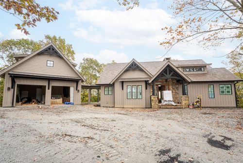 521 Misty Ridge Trl, Glenville, NC, 28736-0350 | Card Image