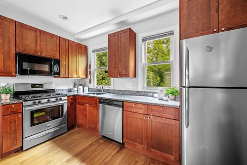 2-33 Plainfield St, Boston, MA, 02130 | Card Image
