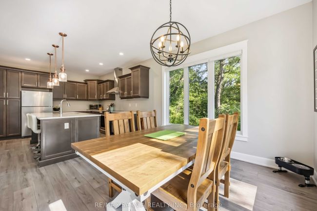 9934 Nipigon St, House other with 2 bedrooms, 2 bathrooms and 2 parking in Port Franks ON | Image 13