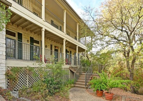 2 Rock Way Cv, Austin, TX, 78746-4669 | Card Image