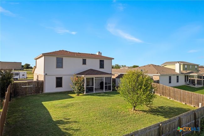 Arial view of backyard | Image 22