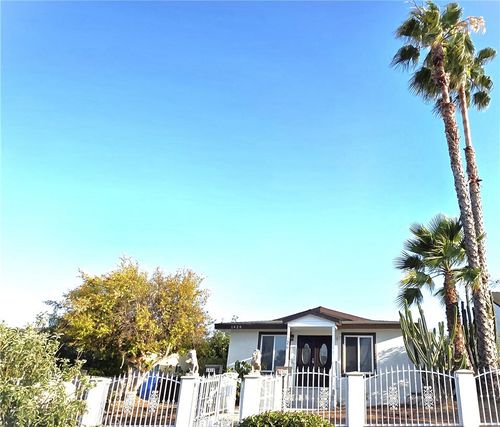 1426 256th St, Harbor City, CA, 90710-2732 | Card Image