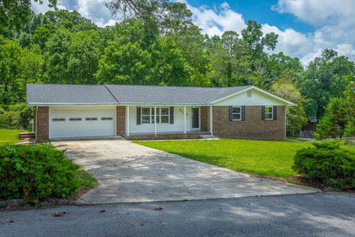 2102 Colonial Parkway Dr, Chattanooga, TN, 37421-3309 | Card Image