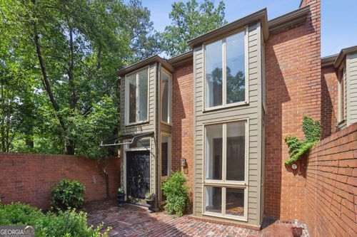 49 Willow Gln, Atlanta, GA, 30342-1109 | Card Image
