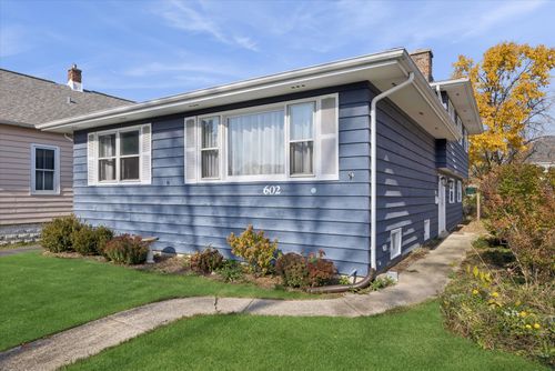 602 Prairie Ave, Downers Grove, IL, 60515-3828 | Card Image