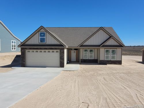 188 Turnberry Dr, La Vernia, TX, 78121-5111 | Card Image