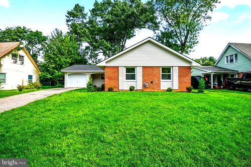 29 Barnwell Ln, Willingboro, NJ, 08046-1657 | Card Image