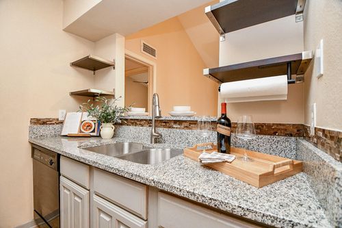 apt-14-3500 Tangle Brush Dr, The Woodlands, TX, 77381-2936 | Card Image