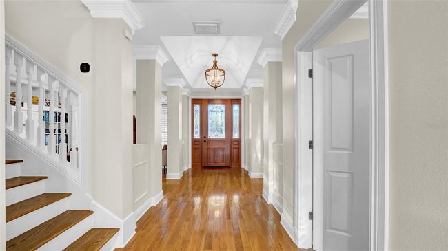 Front Entry | Image 8