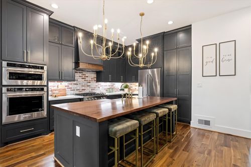 1514 31st St, Galveston, TX, 77550-6817 | Card Image