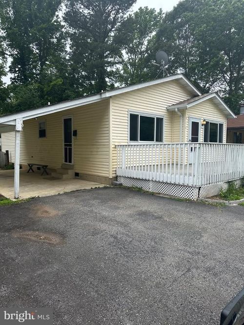 312 White Sands Dr, LUSBY, MD, 20657-2008 | Card Image