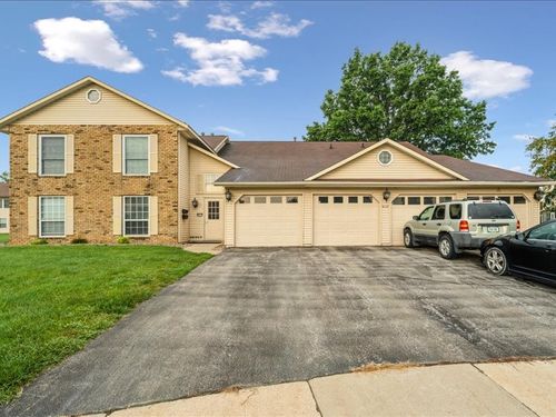 apt-d-4117 Lexington Ct Ne, Cedar Rapids, IA, 52402-7502 | Card Image