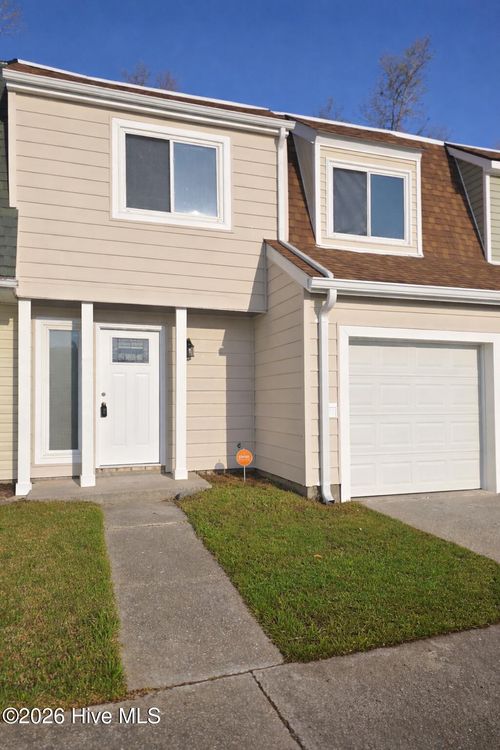94 Balsam Rd, Jacksonville, NC, 28546-8570 | Card Image