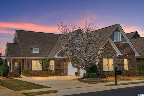 1017 Danberry Ln, HOOVER, AL, 35242-8504 | Card Image