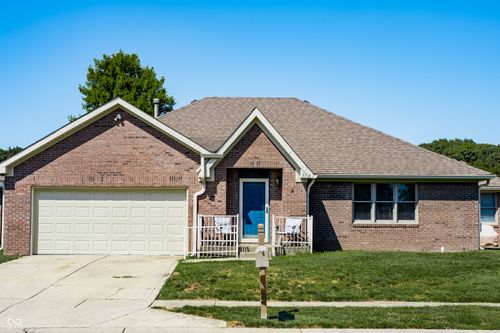 5716 Kensington Blvd, Plainfield, IN, 46168-7552 | Card Image