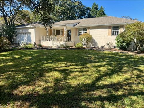 2712 Broad Bay Rd, Virginia Beach, VA, 23451-1613 | Card Image