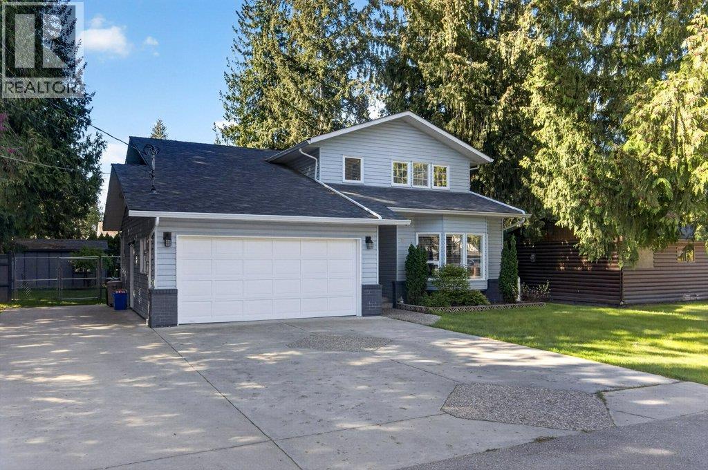 Residential in Sicamous 3