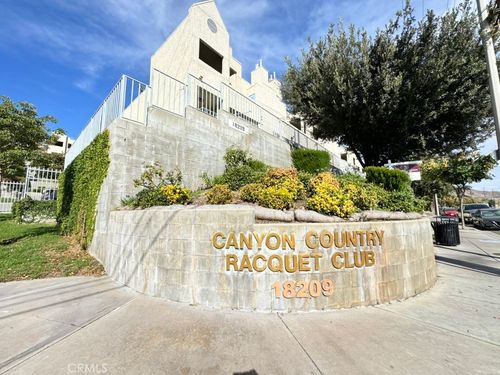 unit-82-18209 Sierra Hwy, Canyon Country, CA, 91351-5400 | Card Image