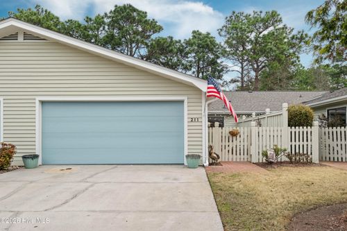 211 Inland Greens Cir, Wilmington, NC, 28405-3860 | Card Image