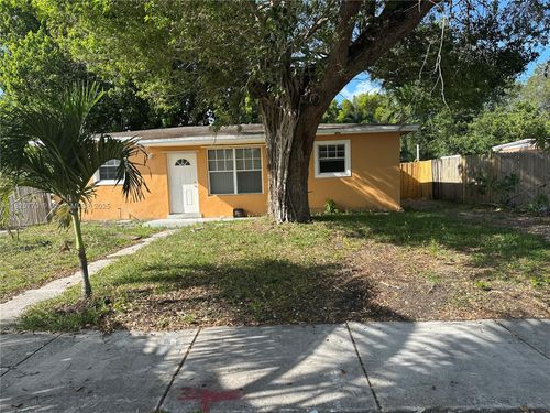 4141 Sw 32nd Dr, West Park, FL, 33023-5661 | Card Image