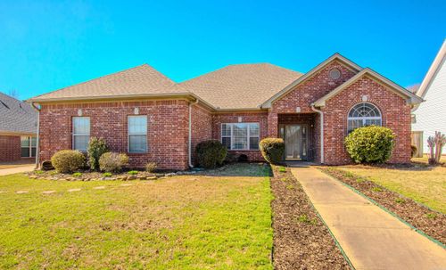 3211 Moonlighting Place Dr, Bryant, AR, 72022-8006 | Card Image