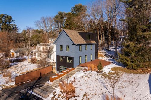 8 Coleman Ave, Kittery Point, ME, 03905-5105 | Card Image