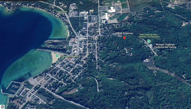 400 W Broadway, House other with 3 bedrooms, 2 bathrooms and null parking in Suttons Bay MI | Image 31