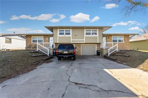 5517-5515-5517 Crest Dr, Kansas City, KS, 66106-3126 | Card Image