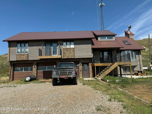 304 12th St Ne, Bowman, ND, 58623-7500 | Card Image