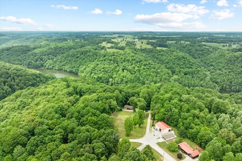 1103 Boles Beaty Rd, Alpine, TN, 38543-6455 | Card Image