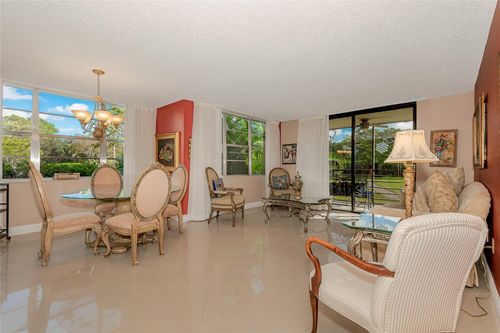 l-19-1200 Saint Charles Pl, Pembroke Pines, FL, 33026-3350 | Card Image