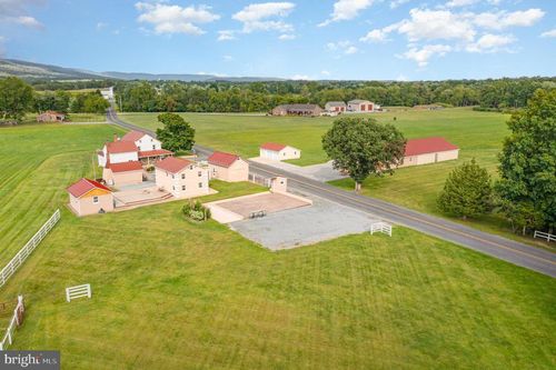 29 Park Dr, GRANTVILLE, PA, 17028-8210 | Card Image