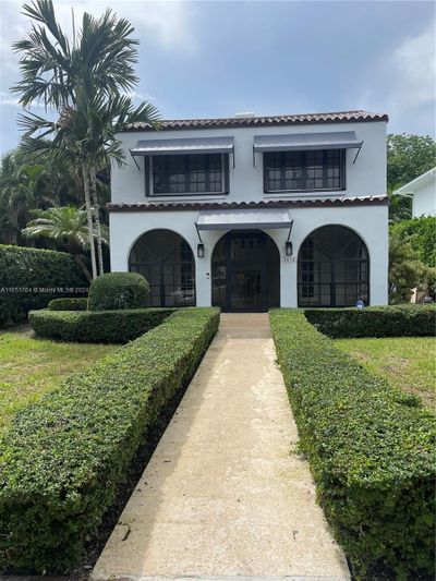 2618 Alhambra Cir, House other with 5 bedrooms, 3 bathrooms and null parking in Coral Gables FL | Image 2