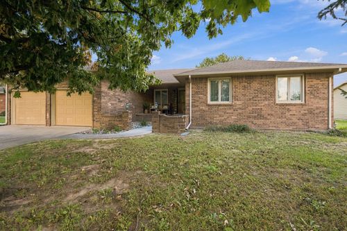 620 S Walnut, Goddard, KS, 67052 | Card Image