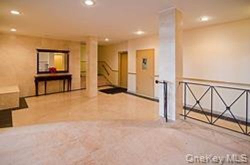 apt-1j-135 3rd Ave, Mineola, NY, 11501-3921 | Card Image