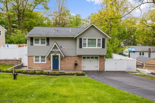 46 Fordham Trl, Hopatcong, NJ, 07843-1758 | Card Image
