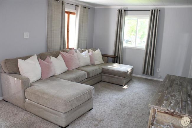 5 E 2 Nd Ave N, House other with 3 bedrooms, 2 bathrooms and null parking in Columbus MT | Image 6