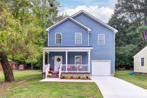 300 East St, Smithfield, VA, 23430-1008 | Card Image