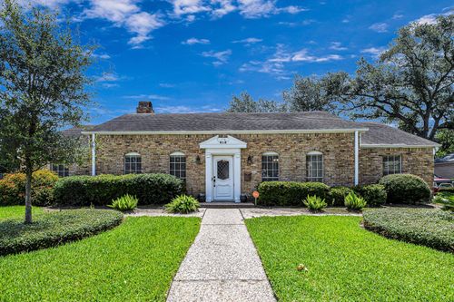 614 Val Lena Dr, Houston, TX, 77024-4012 | Card Image