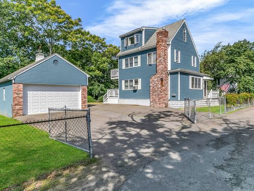 17 Elaine Ave, Saugus, MA, 01906-2958 | Card Image