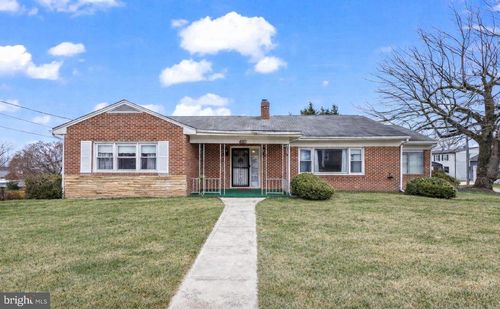 8401 F St, CHESAPEAKE BEACH, MD, 20732-9287 | Card Image