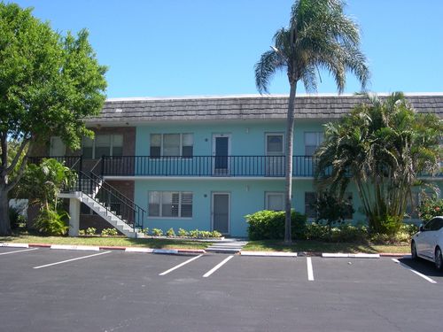 201-1200 Colonnades Dr, Fort Pierce, FL, 34949-3097 | Card Image