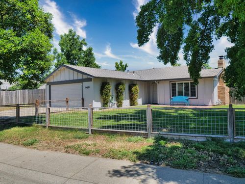 9409 Torchy Court, Sacramento, CA, 95826 | Card Image