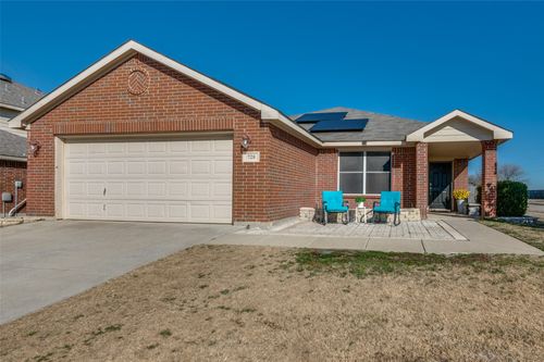 728 Falcon Rd, Saginaw, TX, 76131-2900 | Card Image