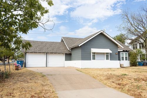312 W Lindsey Street, Breckenridge, TX, 76424 | Card Image